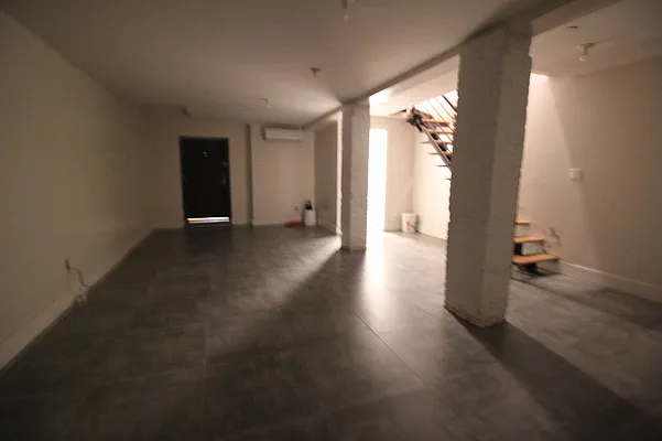 Rented by Hagstrom Management Inc | media 9