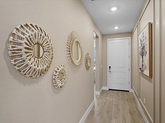 3rd image of 3237 Woody Way