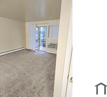 1375 Everett Ct #205 — Photo 2