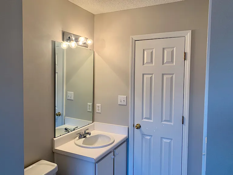 207 Evening Star Dr — Photo 12