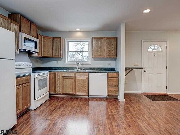 4th image of 312 N 6th St