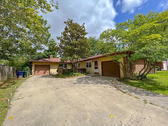 3rd image of 2722-2724 Blendon Woods Blvd