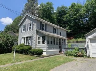 18 Alcove St, Pittsfield, MA 01201