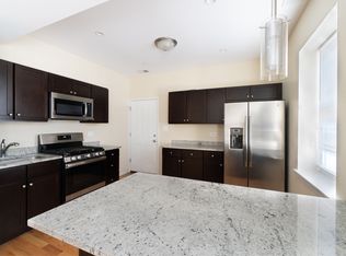 Shakespeare Apartments, Chicago, IL 60647