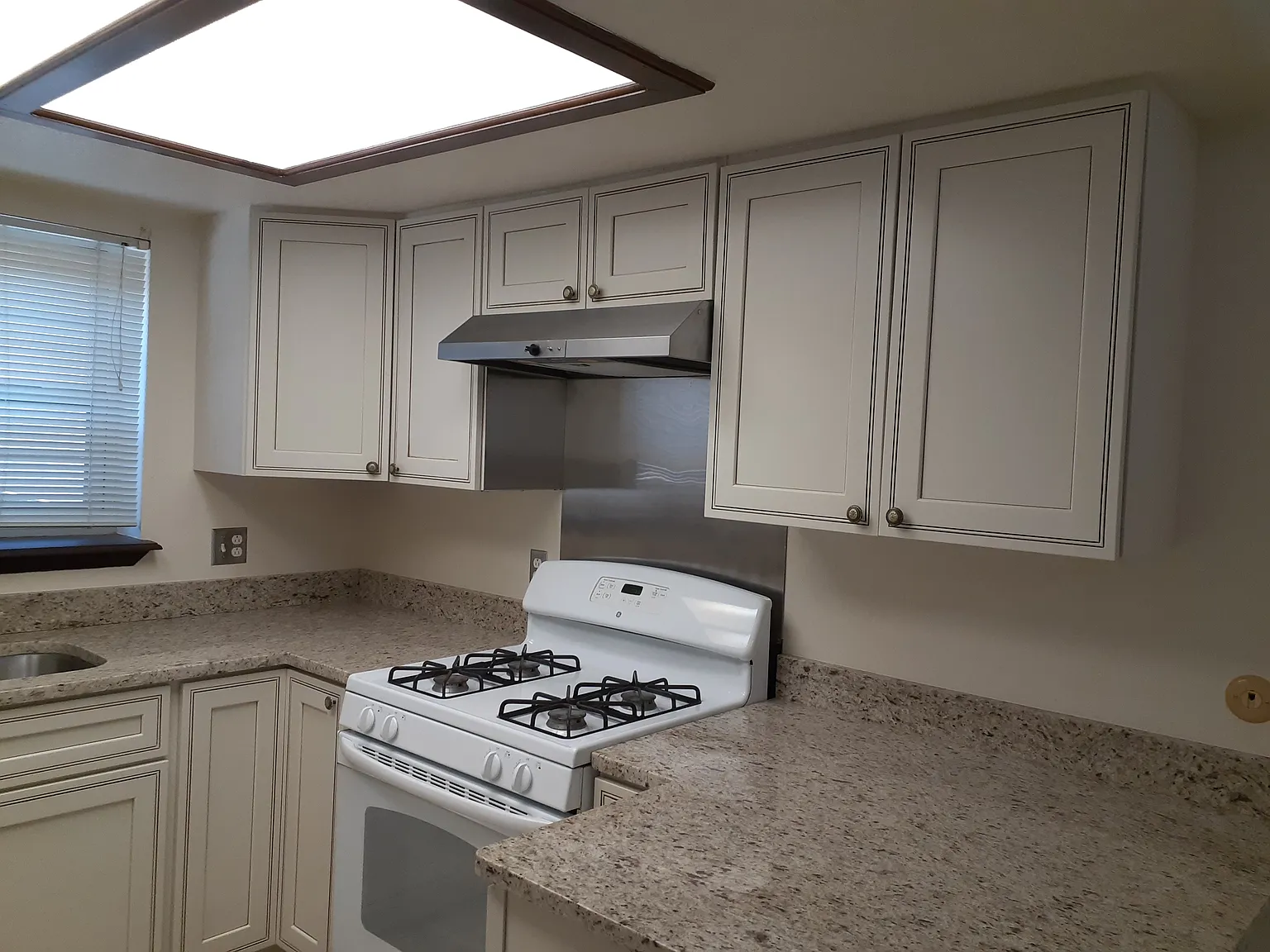 3 bed, 1480 sqft, $1,450 — Photo 3