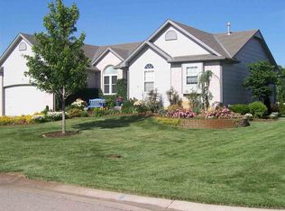 7 Valley Oaks Ct, Valley Center, KS 67147
