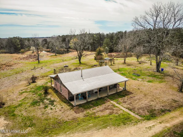 327 Moody Wallace Rd, Mendenhall, MS 39114