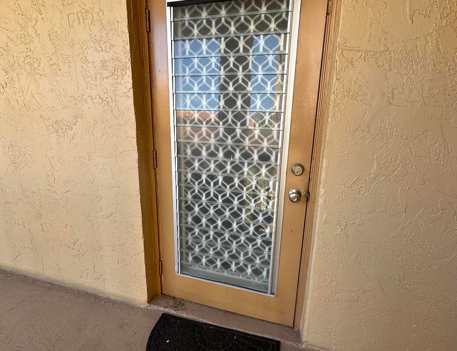1 bed, 1.5 bath, 720 sqft, $1,350 — Photo 3