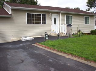 18 Vita Dr, Central Islip, NY 11722