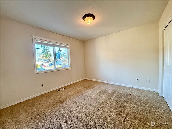 3rd image of 2816 NE 129th Avenue