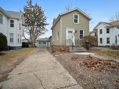 511 E Chestnut St, Bloomington, IL, 61701