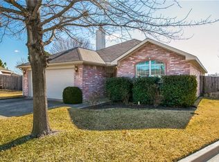 132 Hampton Ct, Rhome, TX 76078