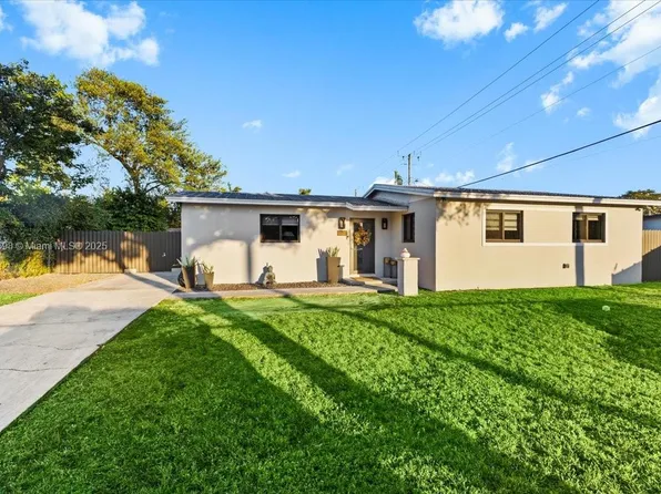 17121 NW 82nd Ave, Hialeah, FL 33015