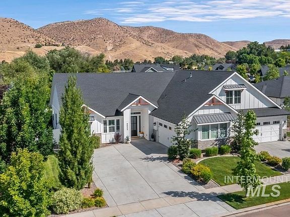 2nd image of 9622 W Sparks Lake Ct