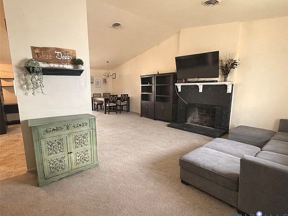 3rd image of 7313 Orchardhill Dr
