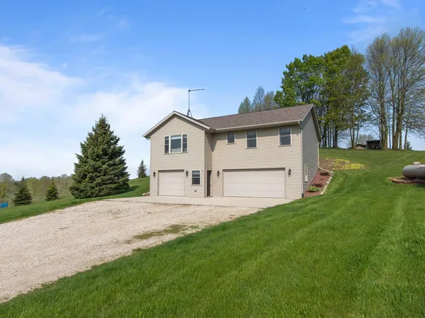 N3347 County Road B, Kewaunee, WI 54216