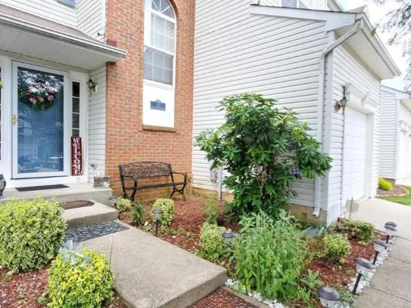 4 Windingbrook Rd, Bordentown, NJ 08505