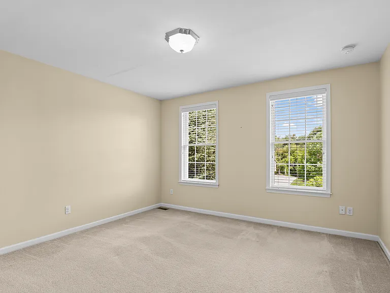 24303 Saybrook Ct — Photo 34