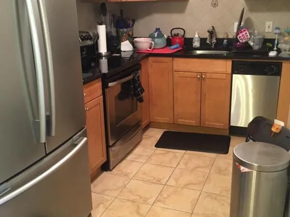 2456 Massachusetts Ave APT 304, Cambridge, MA 02140