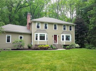32 Grants Mill Rd, Cumberland, RI 02864