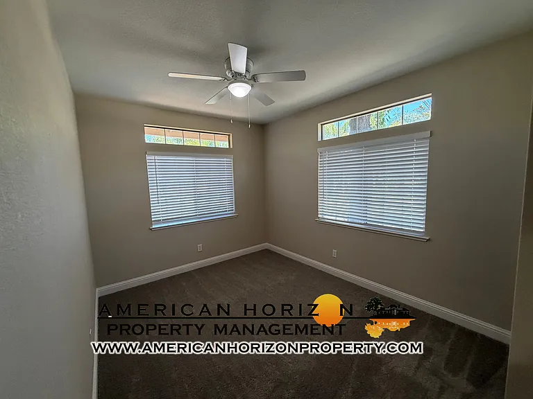 401 Cromwell Ct — Photo 19