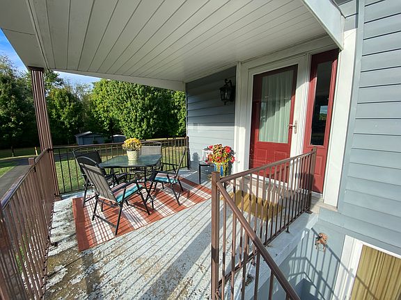 4th image of 521 Murphy Ln
