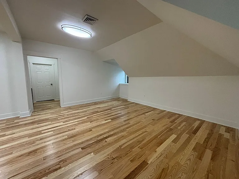 1115 N. Negley Avenue — Photo 6