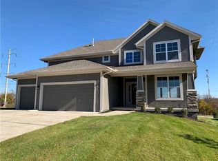 10747 S Harwick St, Olathe, KS 66061