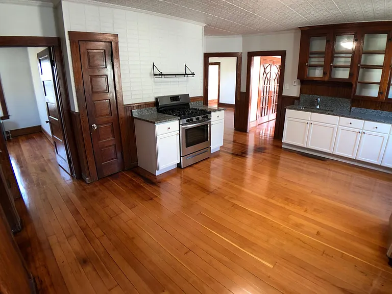 225 Market St #2 — Photo 13