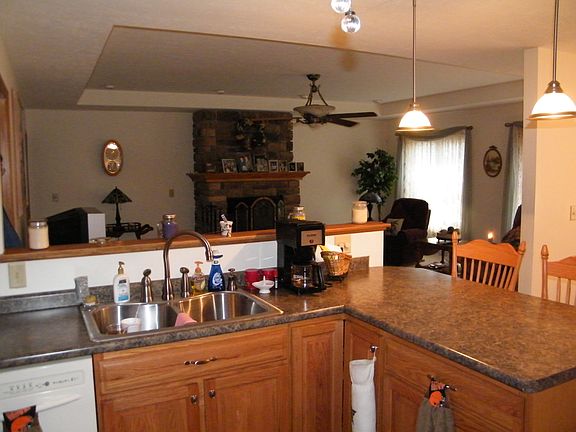 5th image of 6827 Florence Ave
