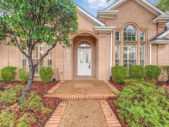 2nd image of 1701 Gatehouse Ct