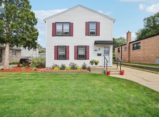 8823 S Talman Ave, Evergreen Park, IL