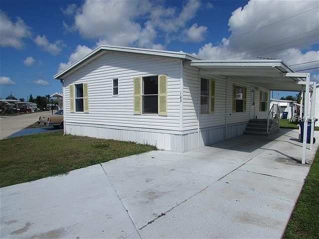 1st image of 109 52nd Ave W