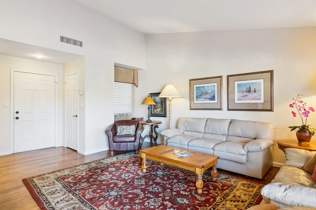 Building Photo - 9707 E Mountain View Rd #2438