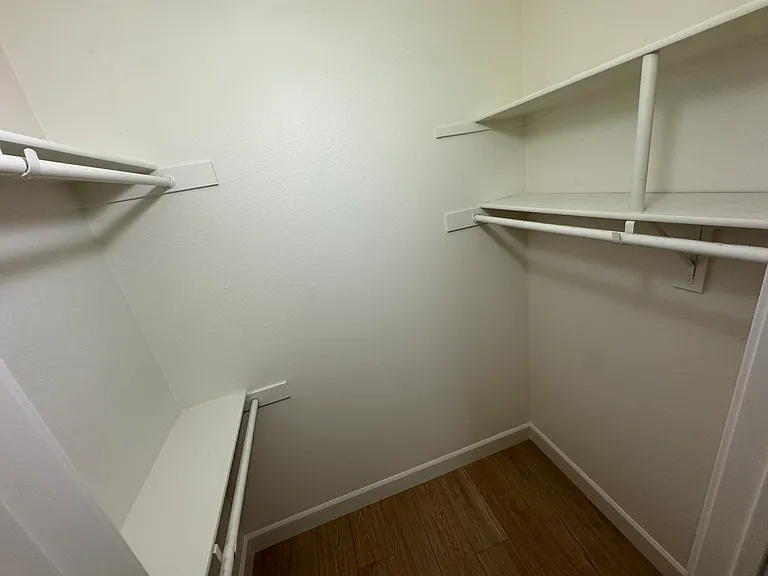 14412 Killion St #102 — Photo 14