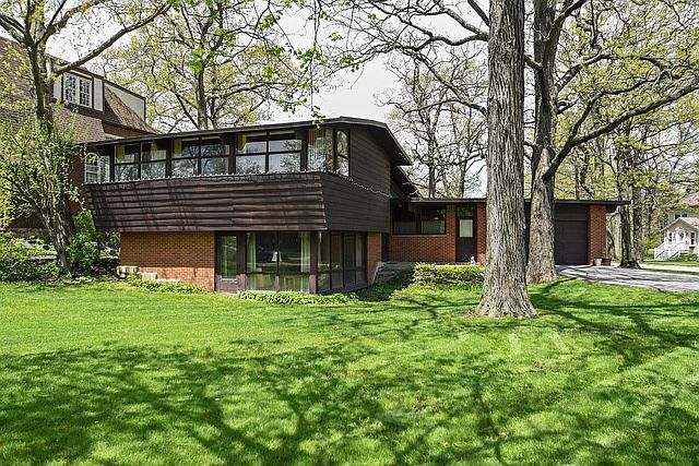 1st image of 190 Linden Ave