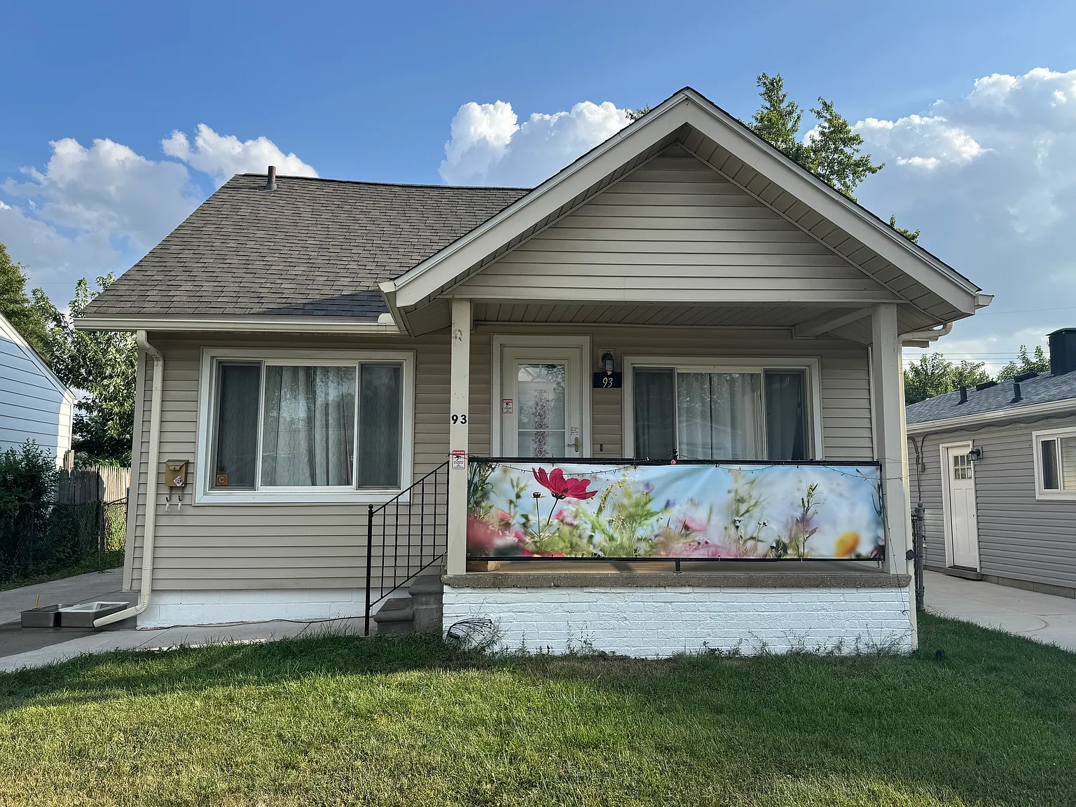 2 bed, 1000 sqft, $1,600 — Photo 1
