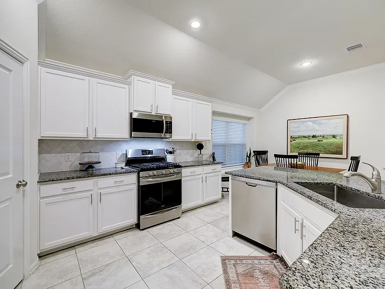 3414 Cabernet Shores Dr — Photo 3
