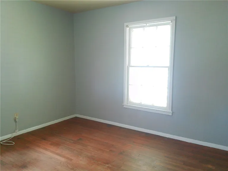 1722 Tarlton St — Photo 9