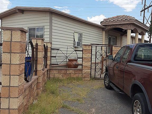 3rd image of 5828 Sun Court Cir