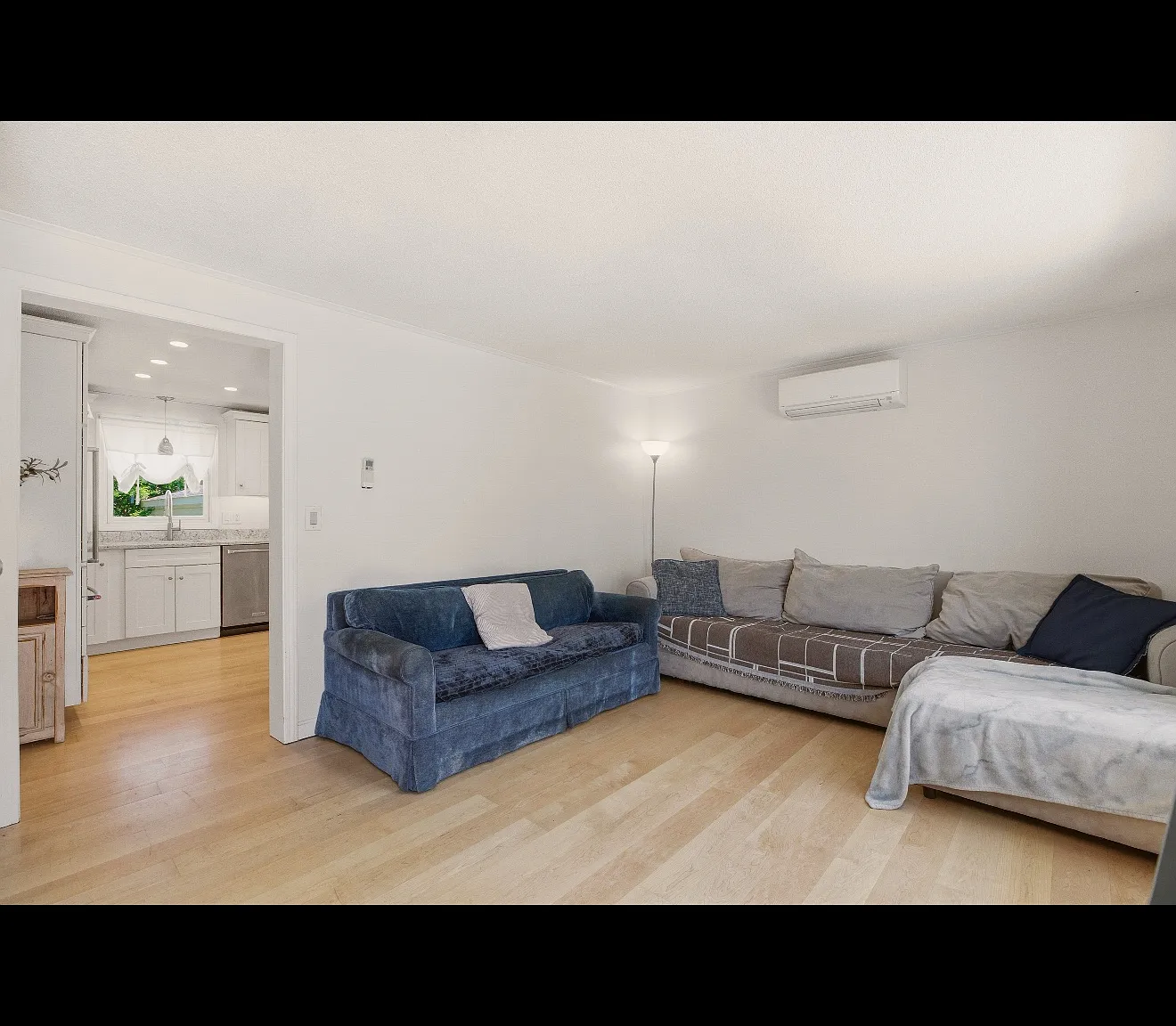 2 bed, 1600 sqft, $3,000 — Photo 3
