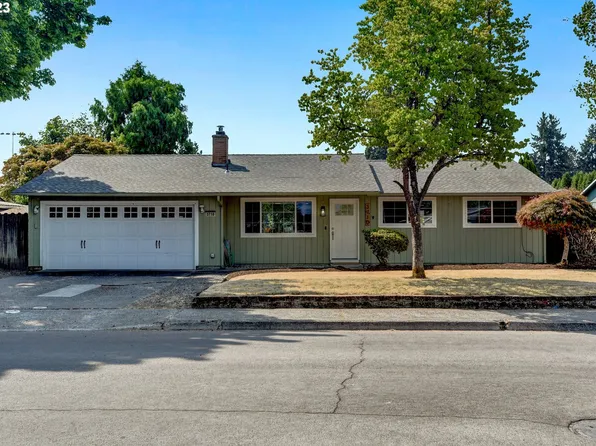3710 SE Walnut St, Hillsboro, OR 97123