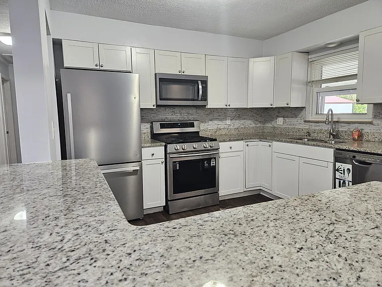 5145 Scioto Darby Rd — Photo 5