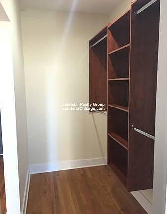 4th image of 1023 W Argyle St APT 304