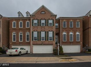 12405 Dorforth Dr, Fairfax, VA 22033
