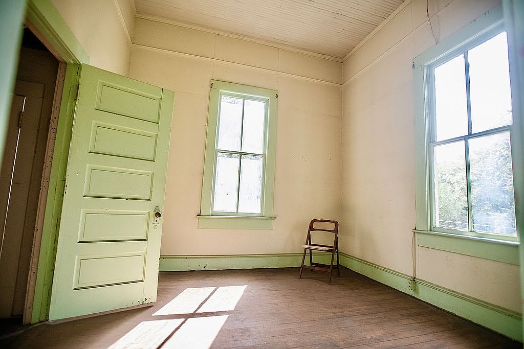 Under 100K Sunday c.1898 For Sale by Owner Italianate in Valdosta GA