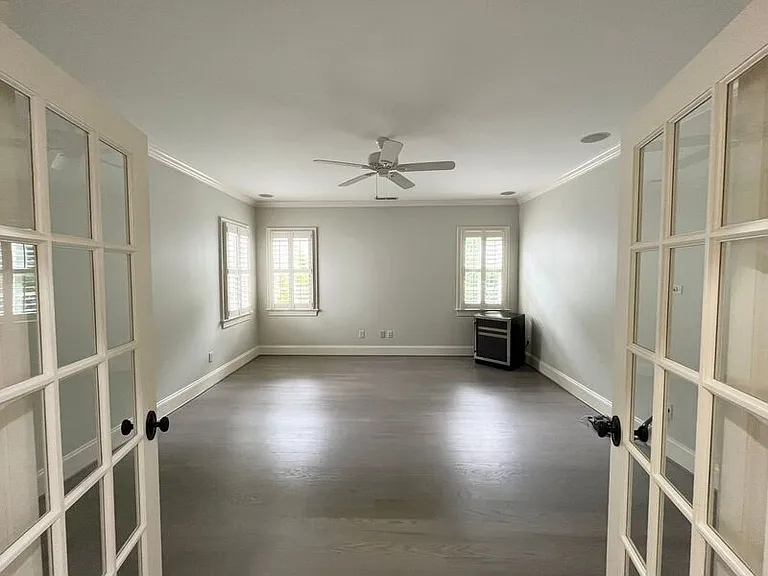 535 Guilford Cir — Photo 31