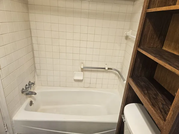 1158 W Cass Ave, Flint, MI 48505