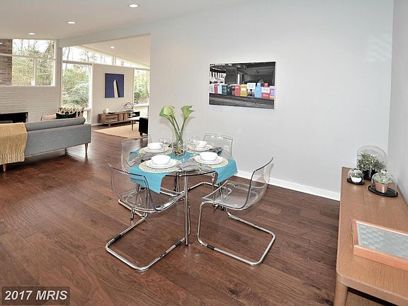 3rd image of 2411 Brentwood Pl