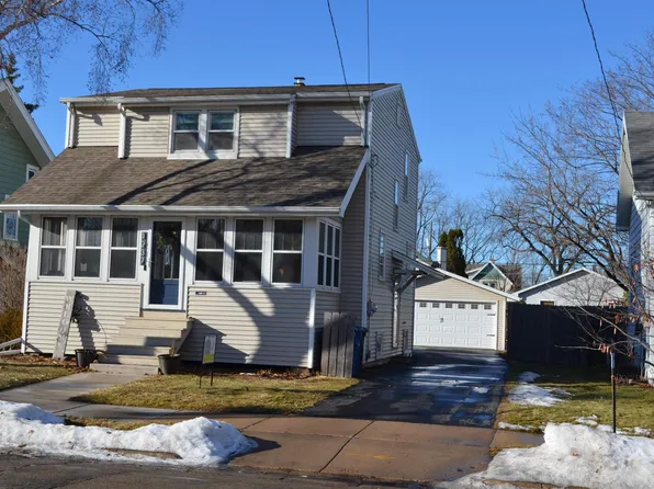 1237 Western St, Oshkosh, WI 54901